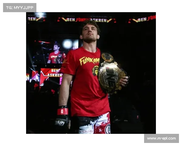 雅罗斯拉夫·阿莫索夫：从Bellator冠军到UFC首秀的征途